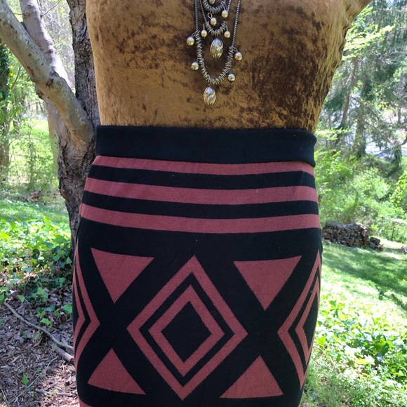 Stretchy Knit Mini Skirt - Picture 6 of 6